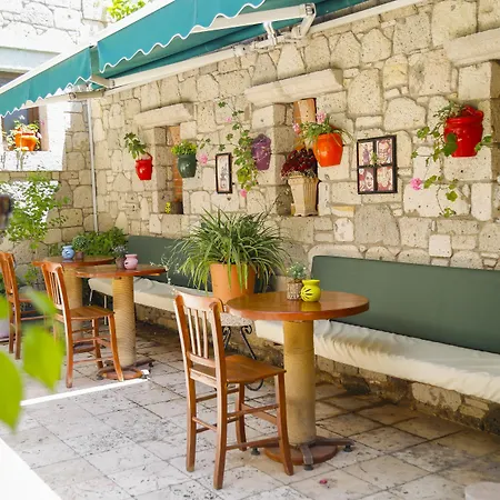 Ξενοδοχείο Apaz Alacati