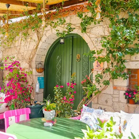Apaz Alaçatı