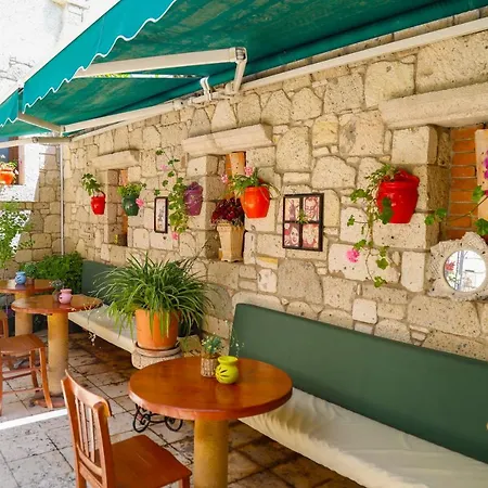 Apaz Alaçatı